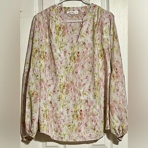 Chic Floral Blouse in Pink and Green